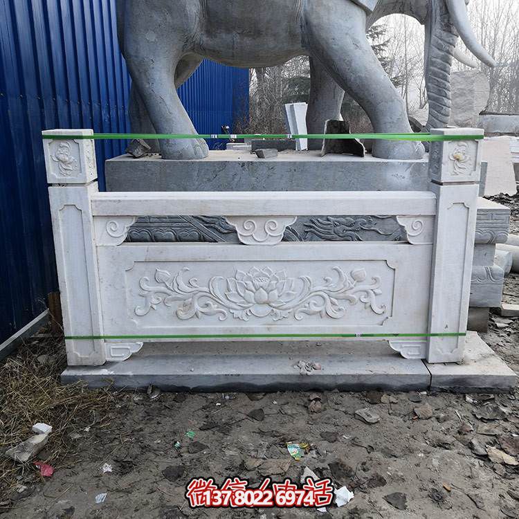 精美石雕扶手欄桿，完美裝飾戶外