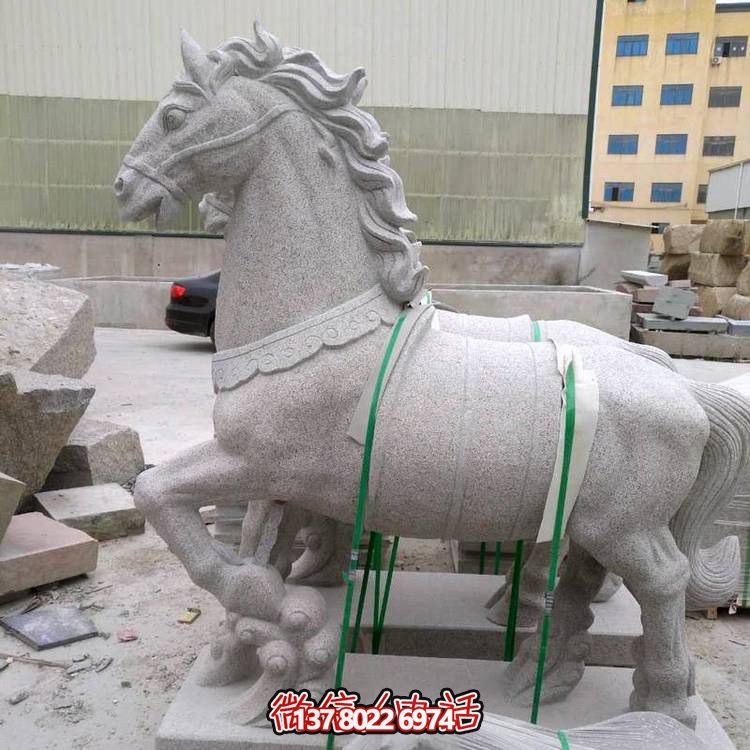 主題砂巖雕刻馬擺件，點綴園林廣場美景