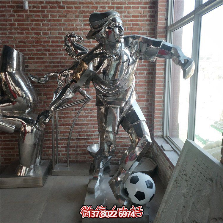 大型不銹鋼雕塑，打造精神堡壘，點亮文化街景觀