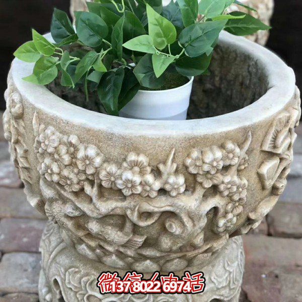 精美藝術(shù)石雕花盆，讓繁復(fù)多彩的花紋與浮雕結(jié)合，打造出精美的大理石雕塑
