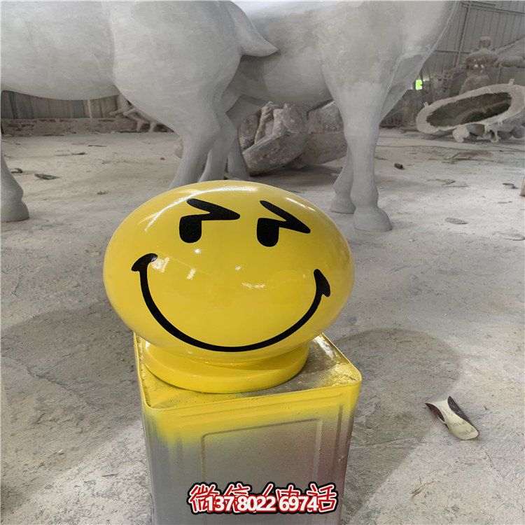 全新玻璃鋼游樂場，彩繪公仔、卡通雕塑，讓您的游樂體驗更加豐富多彩