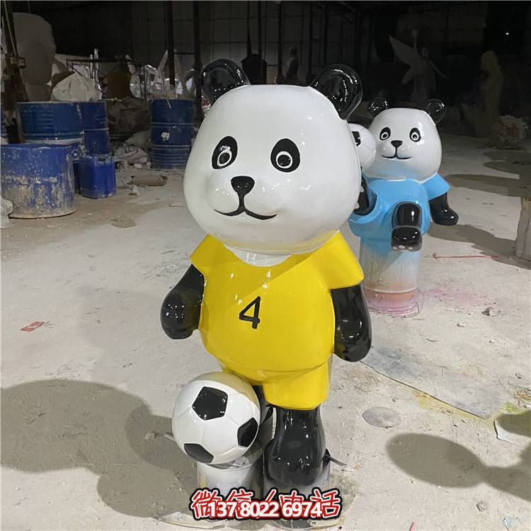 足球旅游景區(qū)，讓你玩轉(zhuǎn)卡通公仔和雕塑