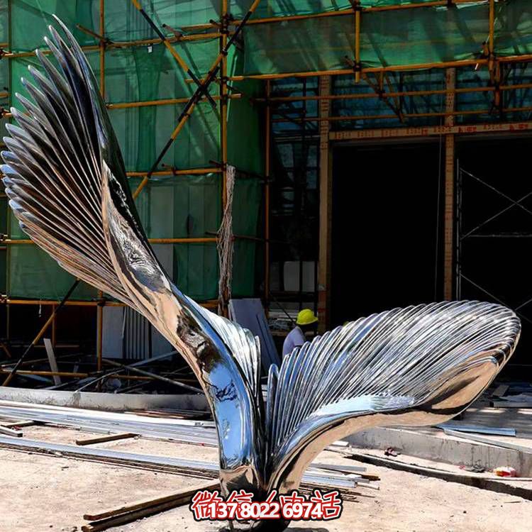 現(xiàn)代風格不銹鋼噴泉擺件，創(chuàng)造完美的戶外水景