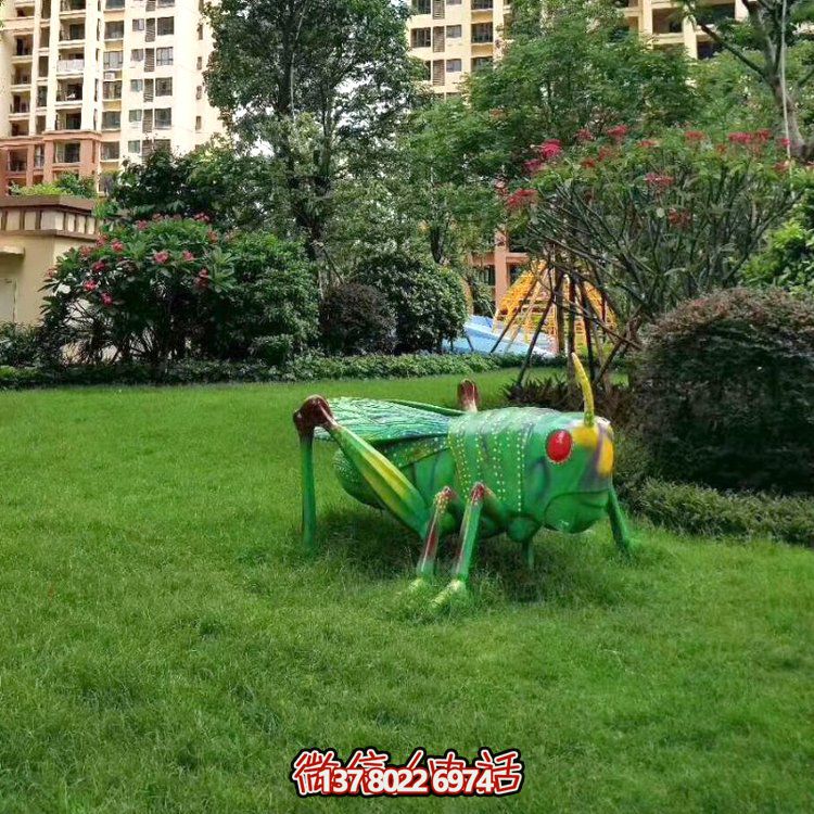 玻璃鋼蝗蟲仿真雕塑，更貼近自然