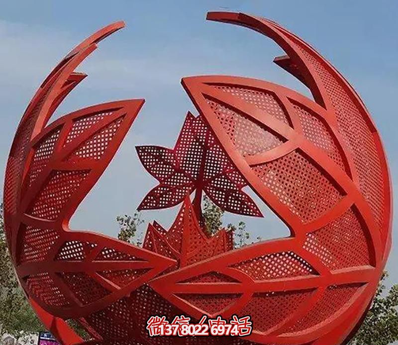 不銹鋼楓葉球形雕塑，點(diǎn)綴廣場(chǎng)景觀