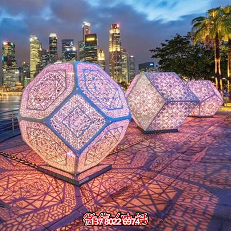 創(chuàng)意不銹鋼鏤空景觀雕塑，添彩美化戶外廣場