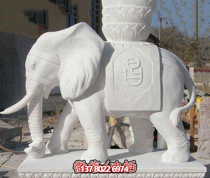 傳統(tǒng)工藝與現(xiàn)代藝術的完美結合——玉雕大象景觀雕塑