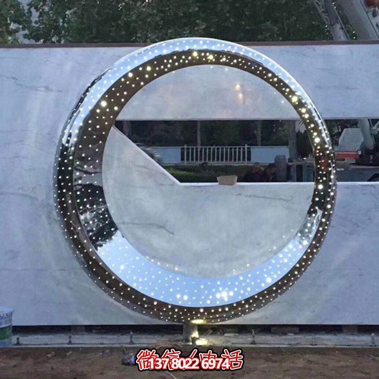 不銹鋼海豚景觀雕塑，提升酒店會所的抽象圓環(huán)氛圍