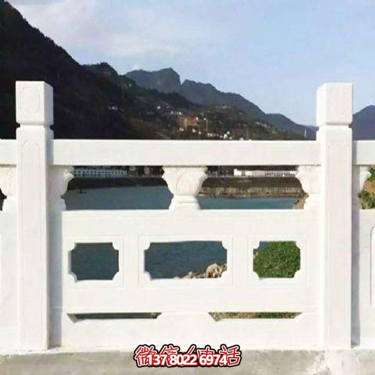 大理石雕刻石欄桿，美輪美奐，護佑家園