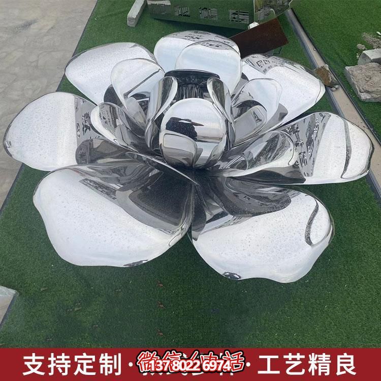 不銹鋼鏡面蓮花大型戶(hù)外園林雕塑