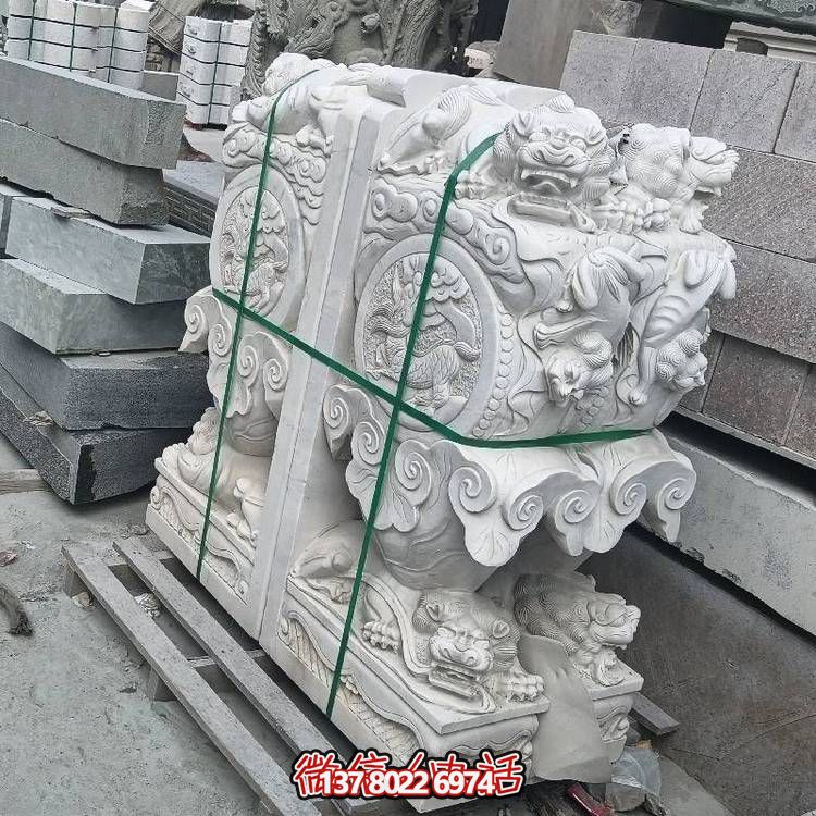 精美大型石雕門(mén)墩抱鼓雕塑