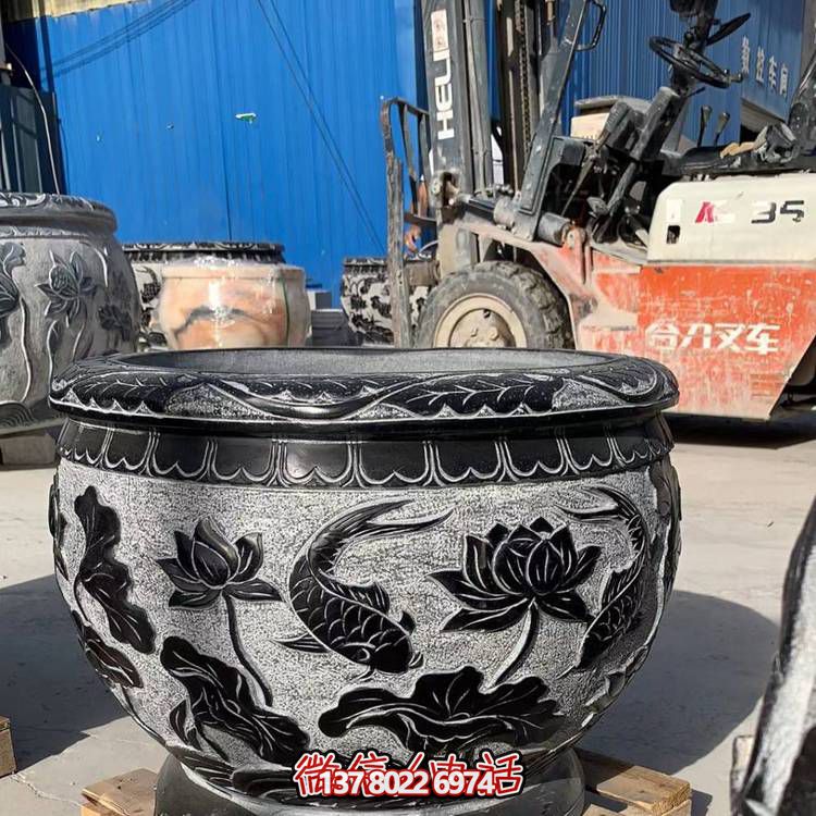 精美荷花浮雕缸，融合經(jīng)典元素，打造清新安靜空間