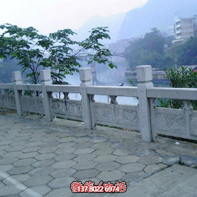 品質(zhì)精良的大理石欄桿、欄板及雕塑，締造美麗景觀