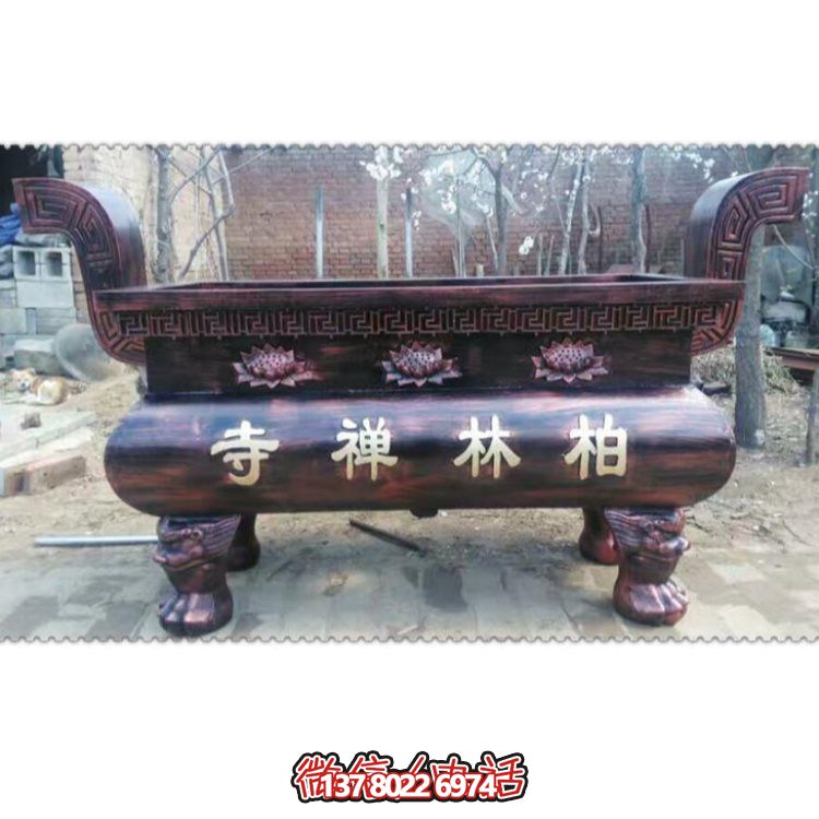 玻璃鋼大型香爐雕塑，點(diǎn)綴露天景區(qū)