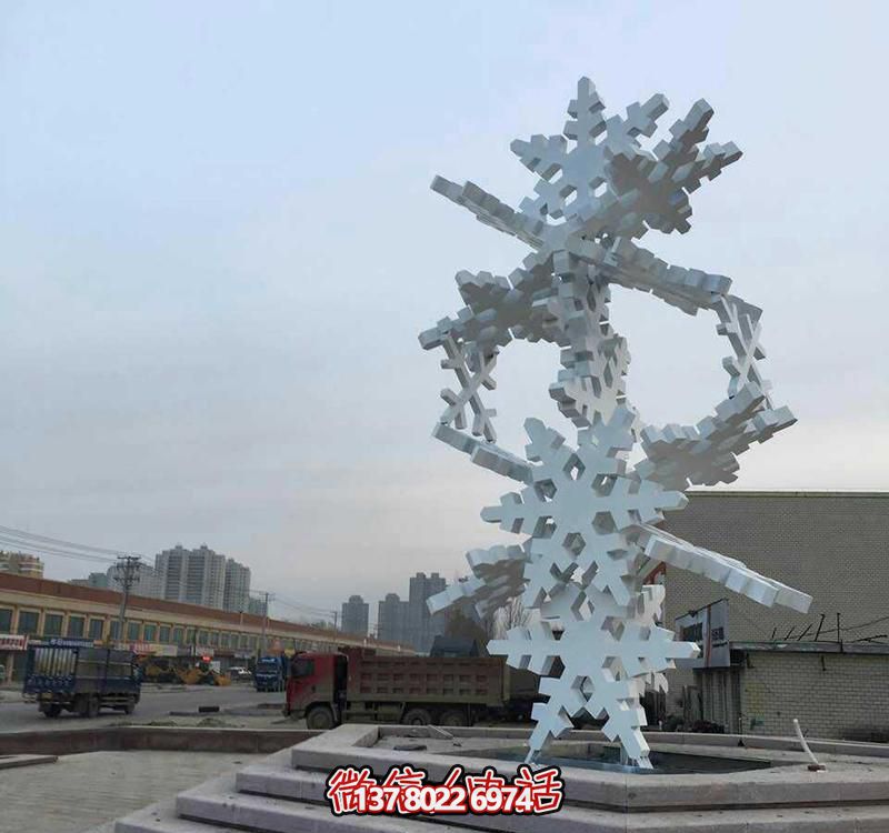 現(xiàn)代不銹鋼雕塑景觀樹，點(diǎn)亮城市花園