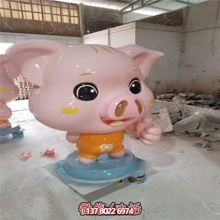玻璃鋼豬雕塑，為您的店鋪、戶(hù)外公園增添熱鬧氣氛
