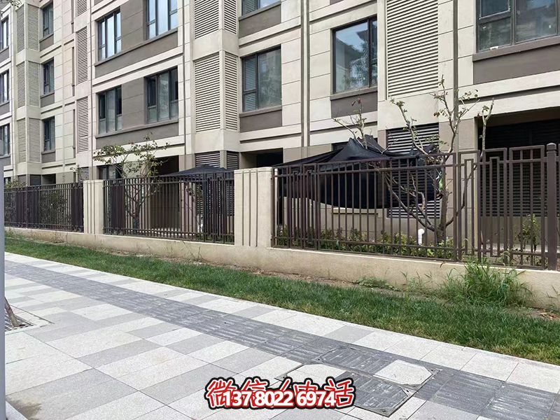 詠華園小區(qū)地面大理石鋪貼 詠華園小區(qū)地面大理石鋪貼